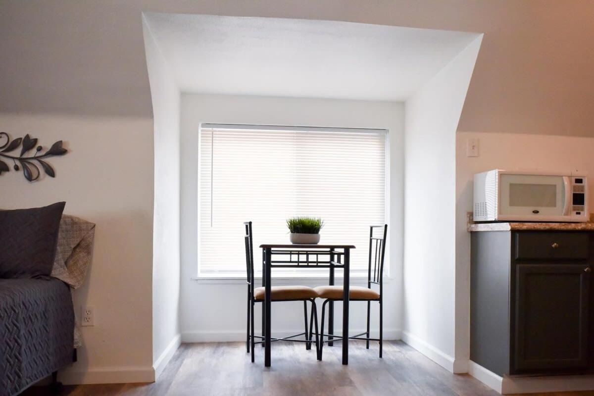 Unwind In A Bright Comfortable Apartment For 3 Πίτσμπουργκ Εξωτερικό φωτογραφία